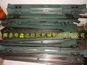 織布機(jī)梭箱蓋板3305、擋板3306、底板3307